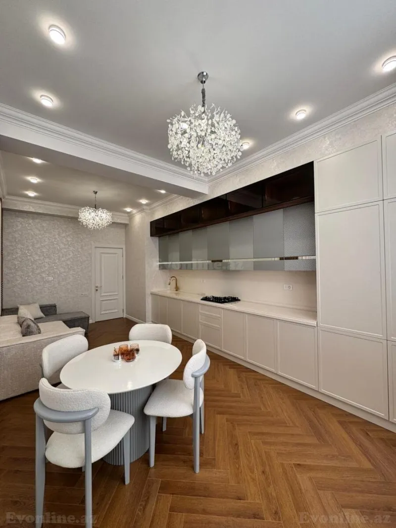 Satılır 3 otaqlı Mənzil Yeni tikili 130 m² Nəriman Nərimanov m. - şəkil 9