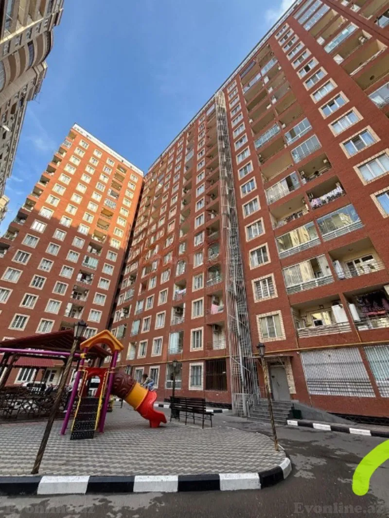 2 otaqlı Mənzil 87 m² 9-cu mikrorayon Satılır