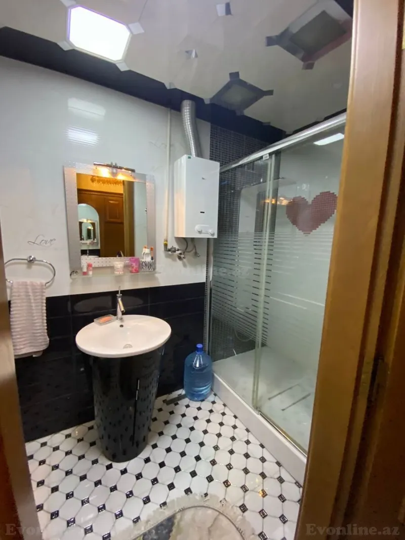 Kirayə verilir 3 otaqlı Mənzil Köhnə tikili 80 m² Yasamal r. - şəkil 11