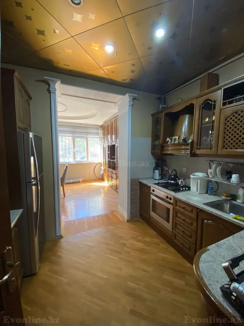 Kirayə verilir 3 otaqlı Mənzil Köhnə tikili 80 m² Yasamal r. - şəkil 12
