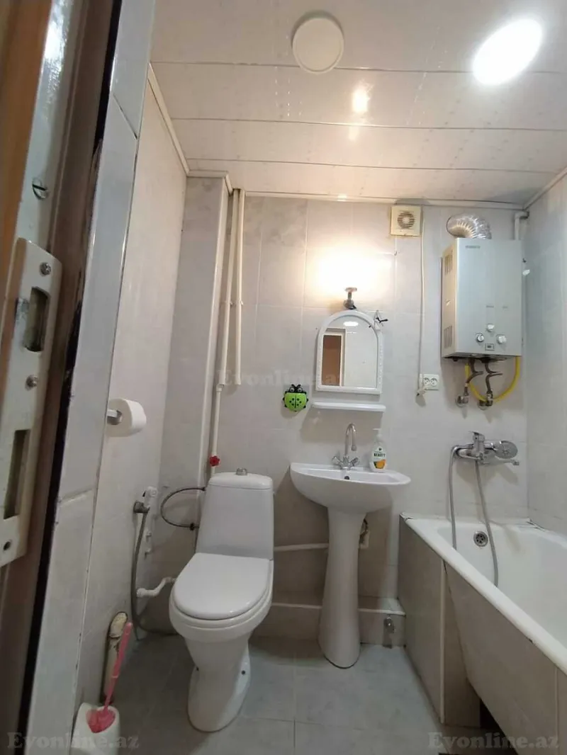 Kirayə verilir 2 otaqlı Mənzil Köhnə tikili 45 m² Qara Qarayev m. - şəkil 6