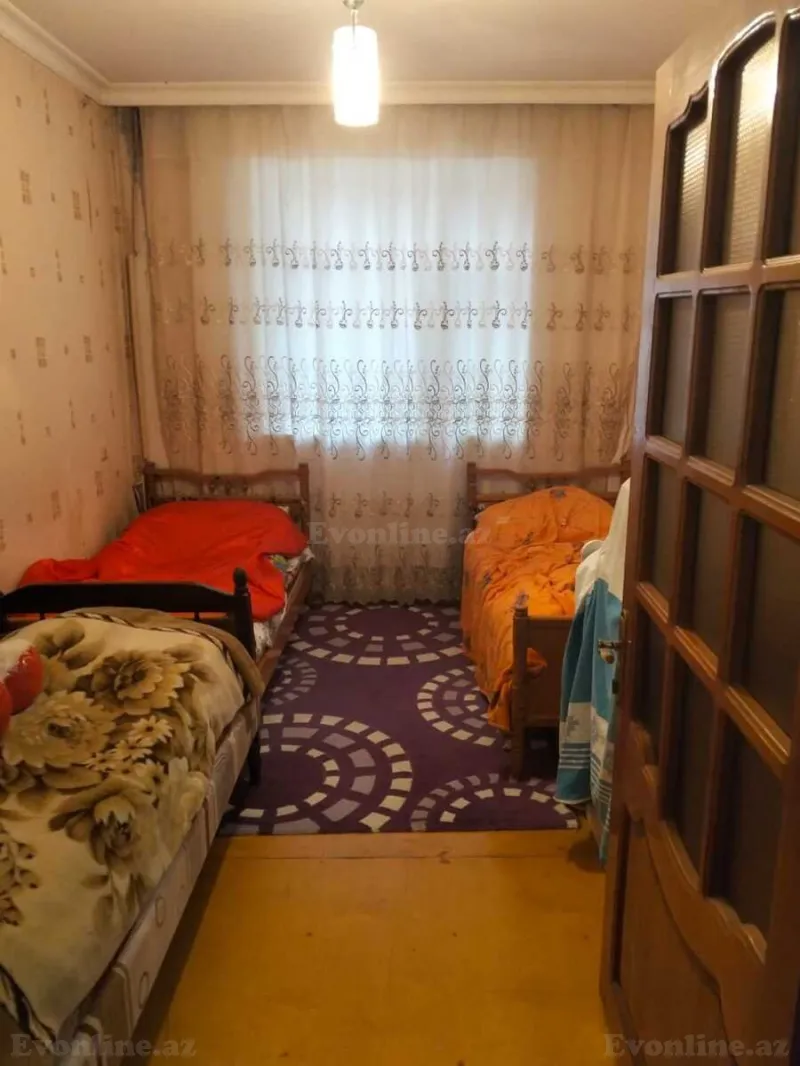 Satılır 3 otaqlı Mənzil Köhnə tikili 75 m² Qaraçuxur - şəkil 2