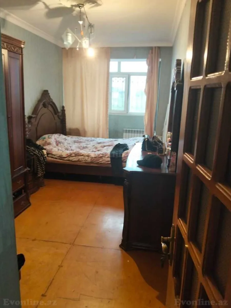 Satılır 3 otaqlı Mənzil Köhnə tikili 75 m² Qaraçuxur - şəkil 3