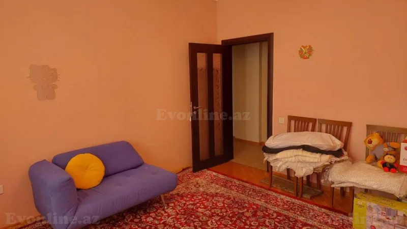 3 otaqlı Mənzil 80 m² Elmlər Akademiyası m. Satılır