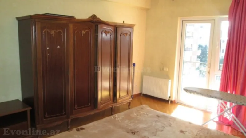 Satılır 3 otaqlı Mənzil Köhnə tikili 80 m² Elmlər Akademiyası m. - şəkil 3
