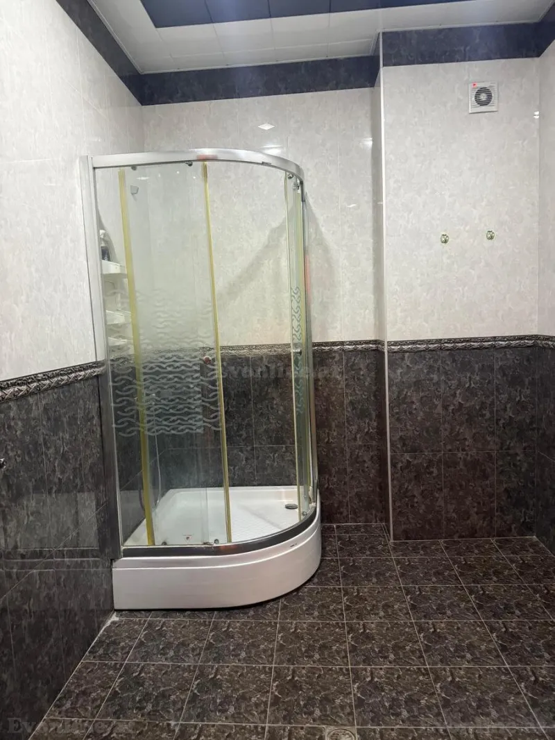 Kirayə verilir 4 otaqlı Mənzil Yeni tikili 160 m² Nəsimi r. - şəkil 11