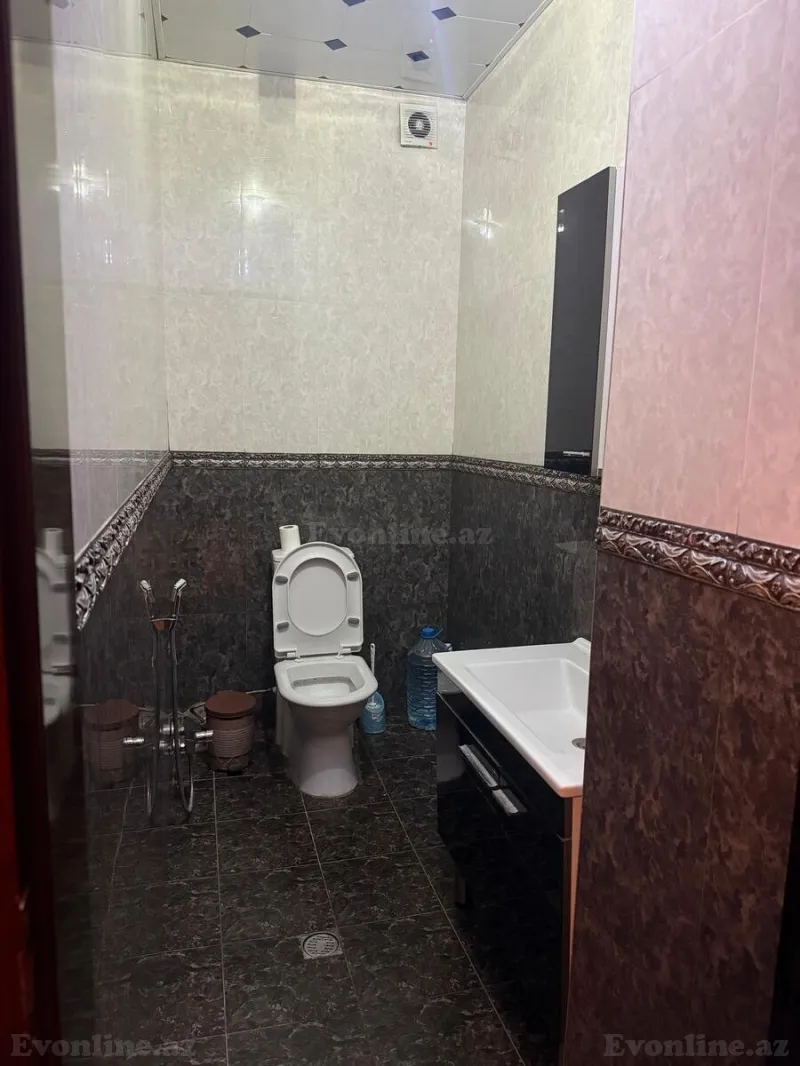 Kirayə verilir 4 otaqlı Mənzil Yeni tikili 160 m² Nəsimi r. - şəkil 12