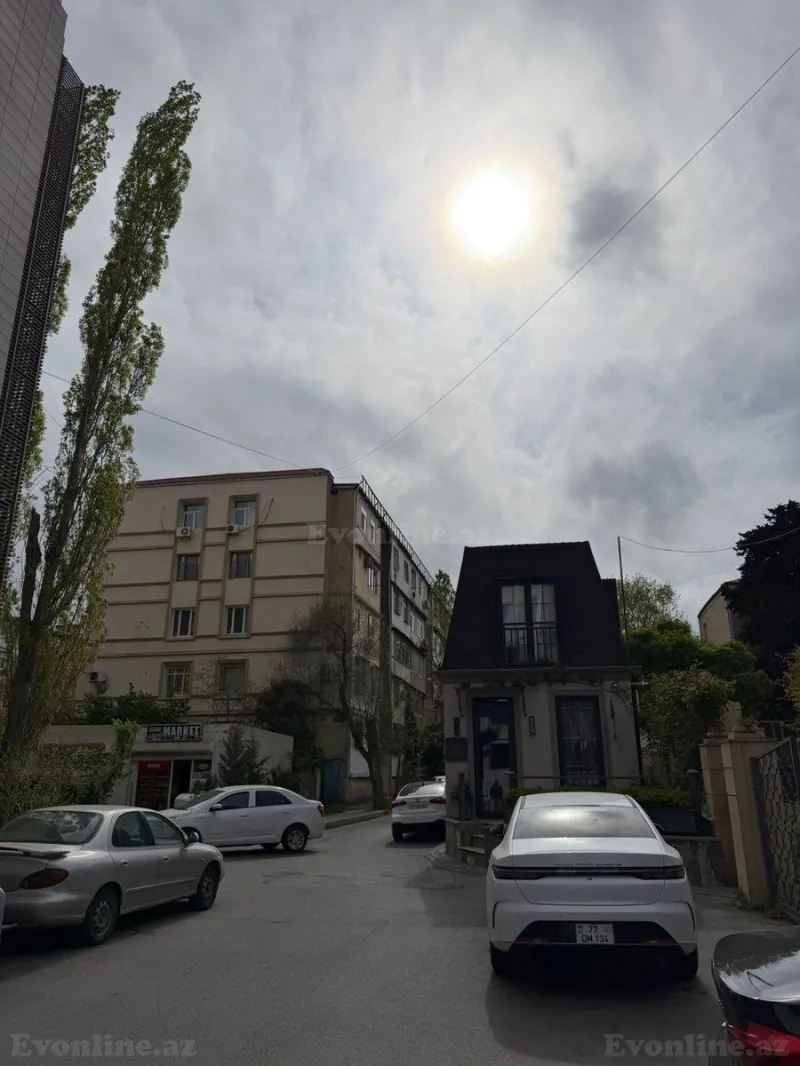2 otaqlı Mənzil 65 m² Binəqədi r. Satılır