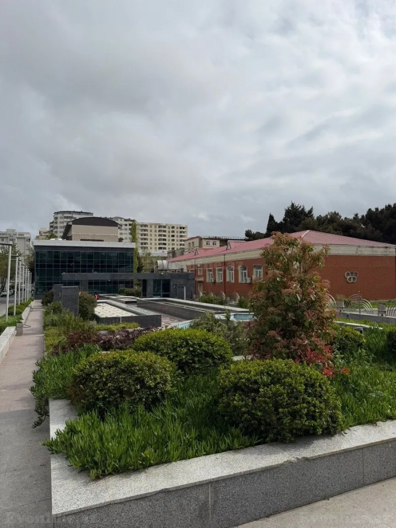 Satılır 2 otaqlı Mənzil Köhnə tikili 65 m² Binəqədi r. - şəkil 4