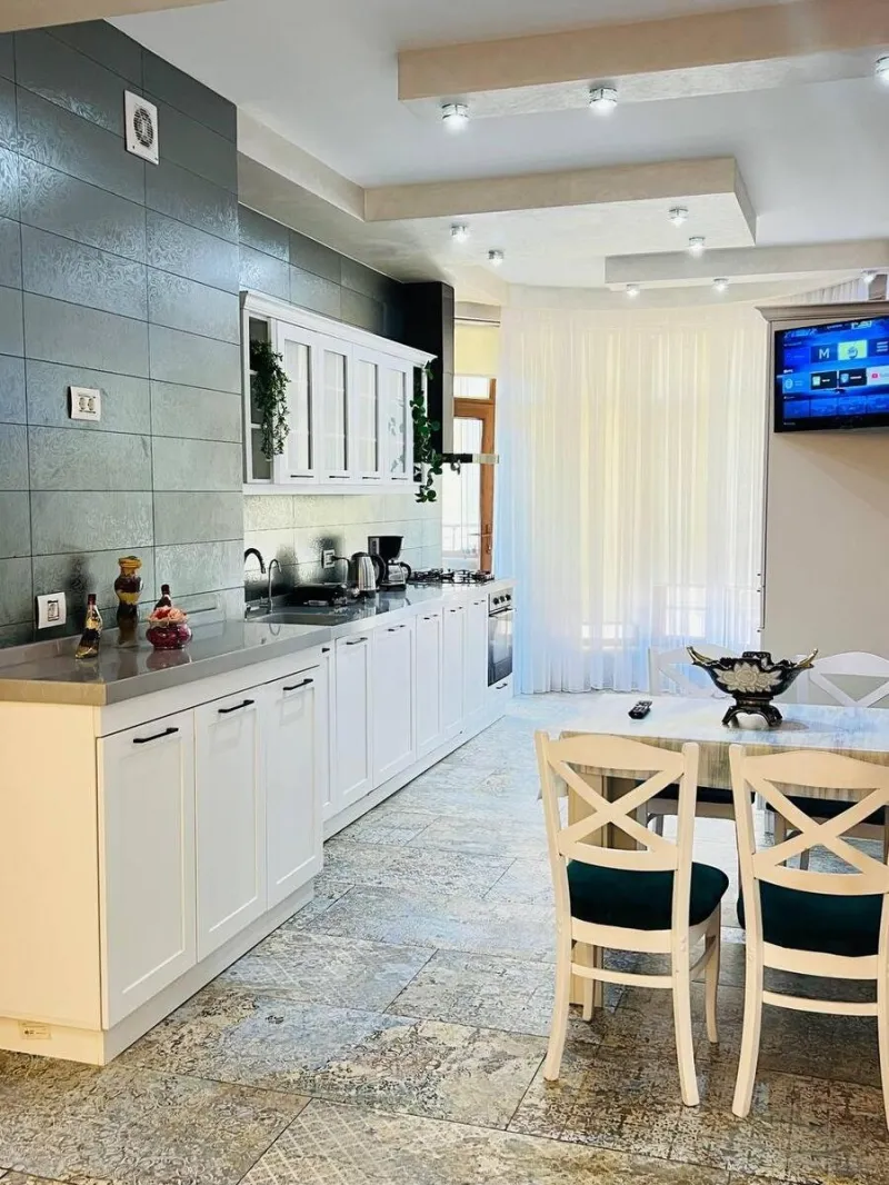 Kirayə verilir 3 otaqlı Mənzil Yeni tikili 150 m² Xətai m. - şəkil 15
