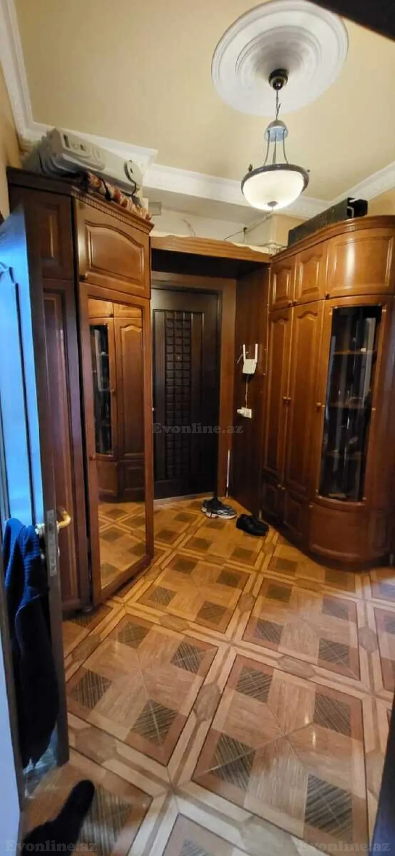 2 otaqlı Mənzil 55 m² 28 May m. Kirayə verilir