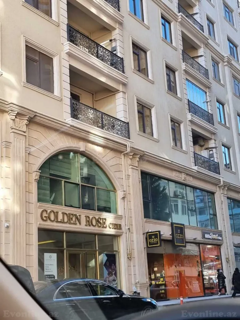 Satılır 4 otaqlı Mənzil Yeni tikili 232 m² Nərimanov r. - şəkil 2