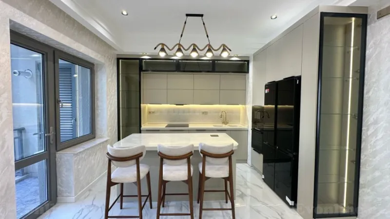 Kirayə verilir 4 otaqlı Mənzil Yeni tikili 160 m² Xətai r. - şəkil 3