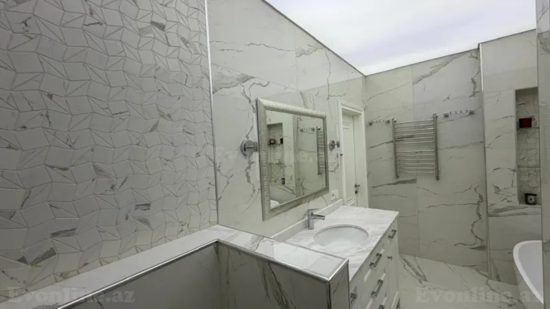 Satılır 4 otaqlı Mənzil Yeni tikili 211 m² Xətai r. - şəkil 23