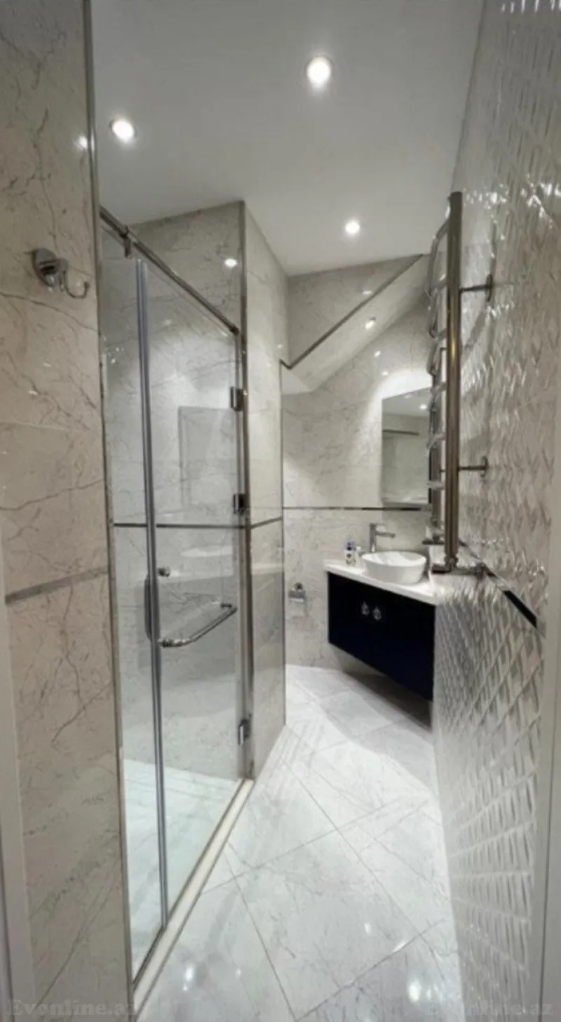 Satılır 8 otaqlı Mənzil Yeni tikili 250 m² Bayıl - şəkil 25