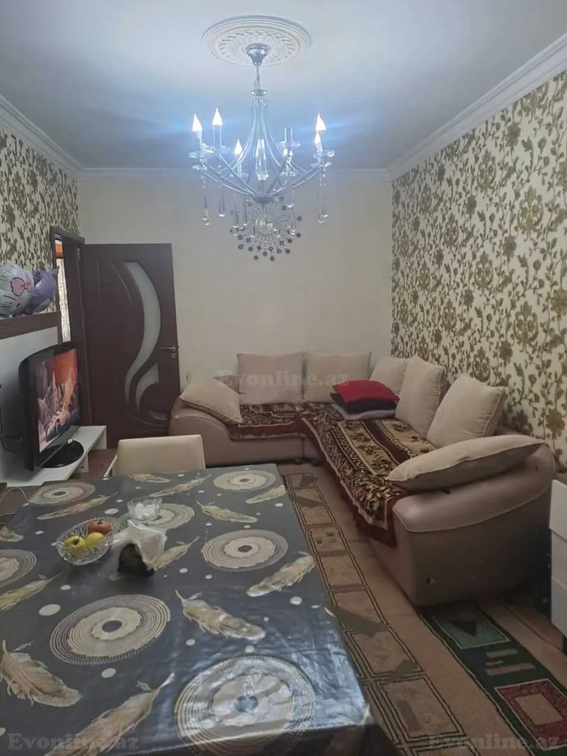 Satılır 3 otaqlı Mənzil Köhnə tikili 80 m² Əhmədli m. - şəkil 2