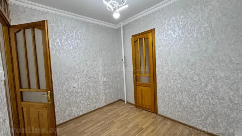 4 otaqlı Mənzil 100 m² Xalqlar Dostluğu m. Satılır