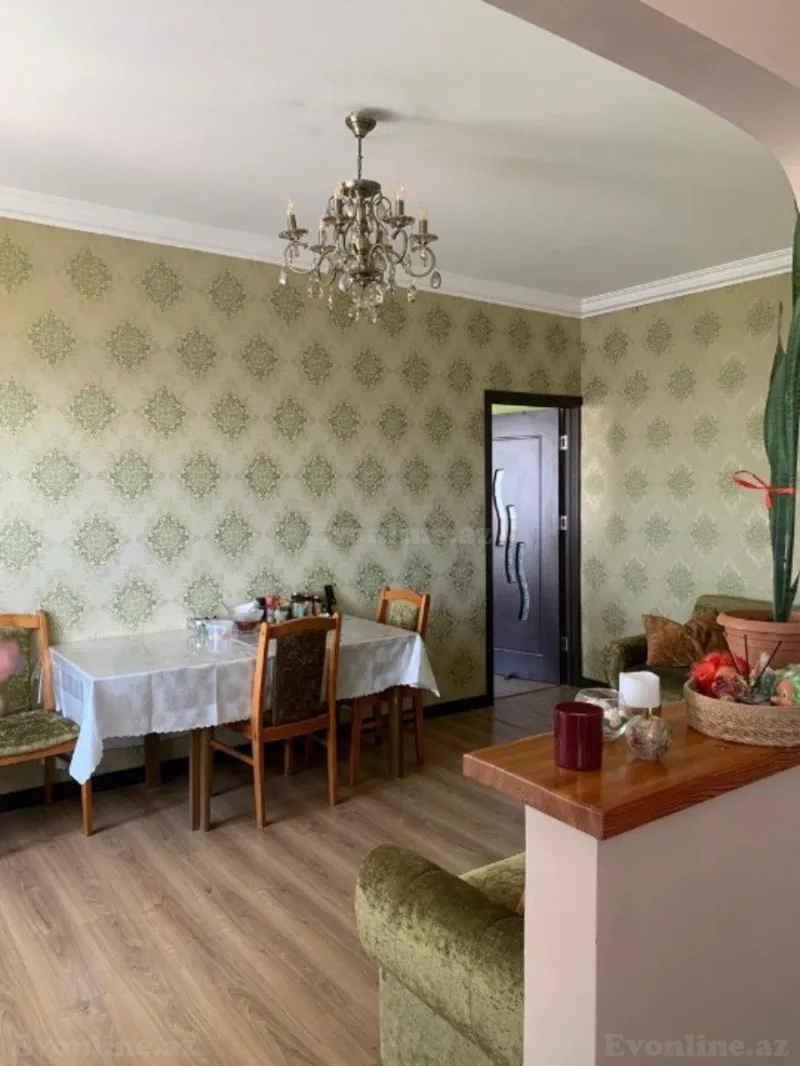 Satılır 5 otaqlı Mənzil Köhnə tikili 105 m² Xətai r. - şəkil 3