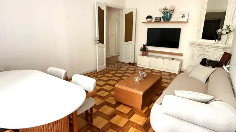 Satılır 3 otaqlı Mənzil Köhnə tikili 85 m² Nəsimi r. - şəkil 2