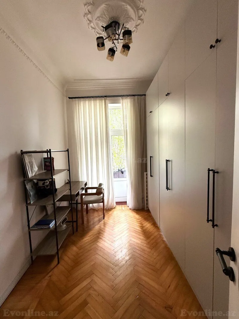 Satılır 3 otaqlı Mənzil Köhnə tikili 85 m² Nəsimi r. - şəkil 6