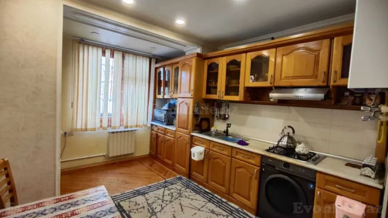 Satılır 3 otaqlı Mənzil Köhnə tikili 90 m² Neftçilər m. - şəkil 4