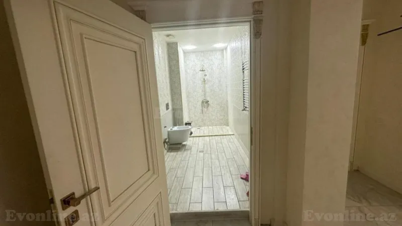 Satılır 3 otaqlı Mənzil Yeni tikili 95 m² Yasamal r. - şəkil 13