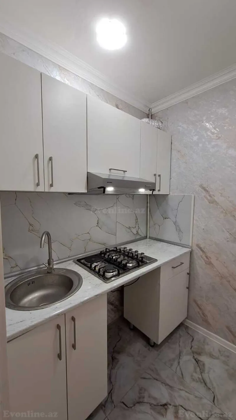 Satılır 2 otaqlı Mənzil Köhnə tikili 35 m² 4-cü mikrorayon - şəkil 7