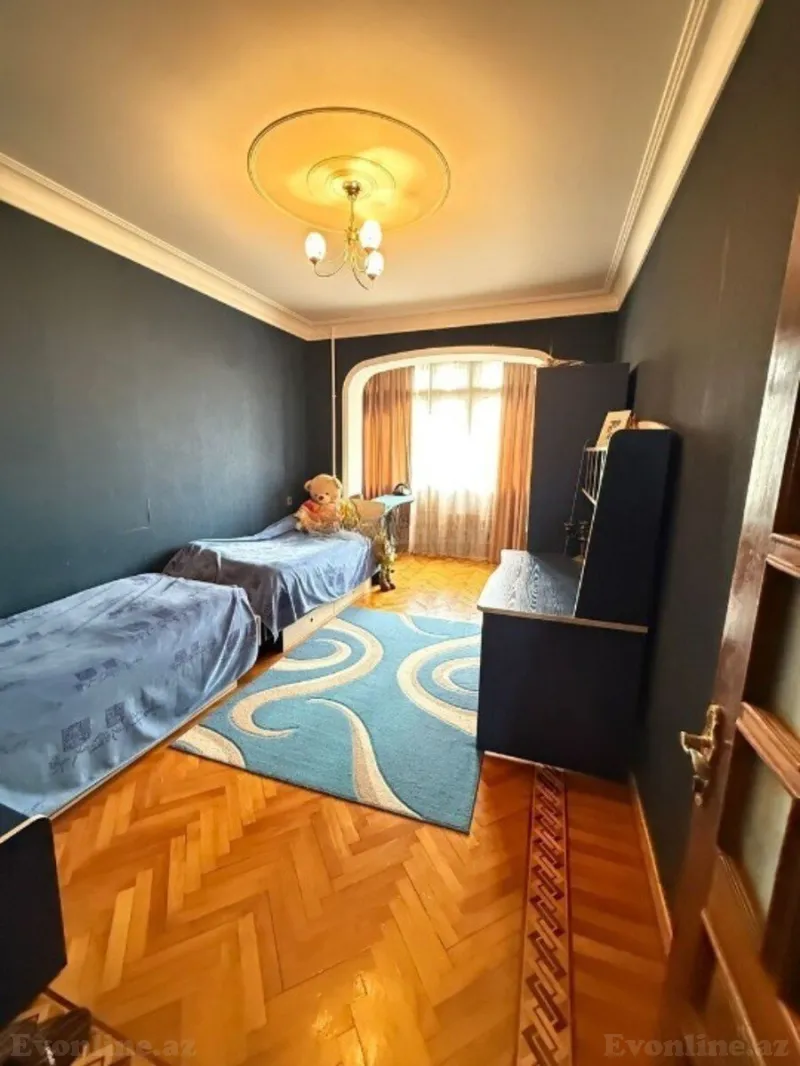 Satılır 3 otaqlı Mənzil Köhnə tikili 90 m² Azadlıq prospekti m. - şəkil 7