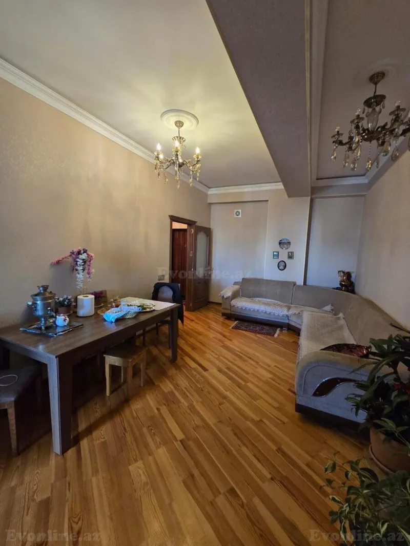 2 otaqlı Mənzil 60 m² Qara Qarayev m. Satılır