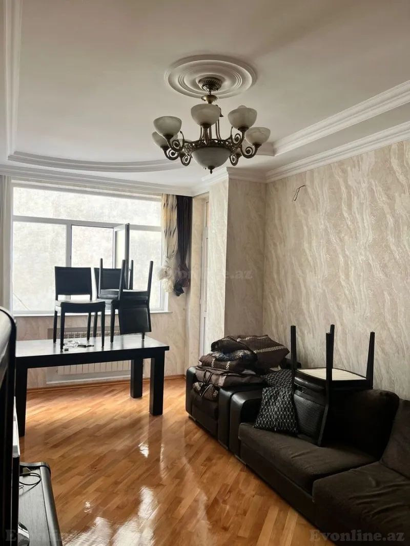 Kirayə verilir 3 otaqlı Mənzil Köhnə tikili 126 m² Nəriman Nərimanov m. - şəkil 2