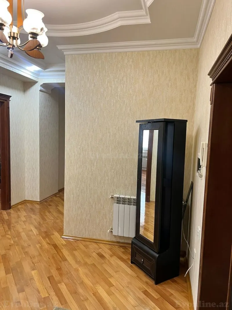 Kirayə verilir 3 otaqlı Mənzil Köhnə tikili 126 m² Nəriman Nərimanov m. - şəkil 12