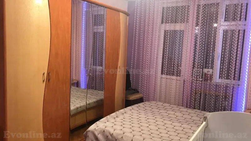 3 otaqlı Mənzil 111 m² 8-ci mikrorayon Satılır