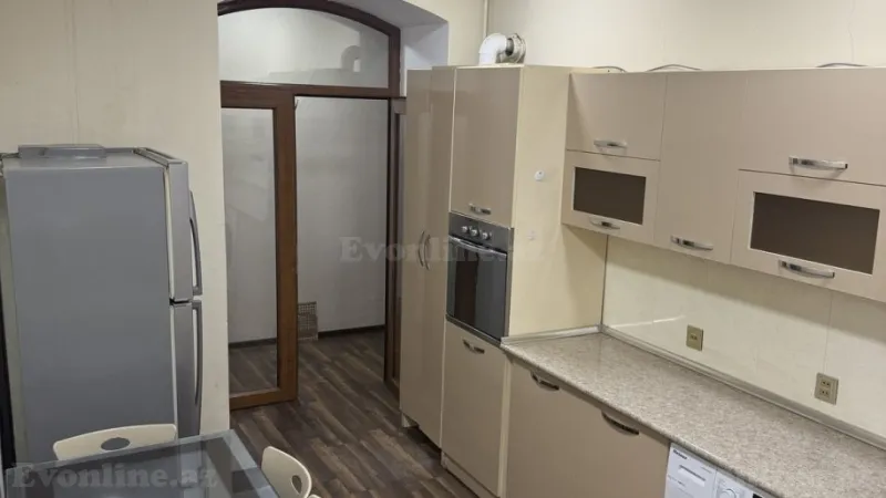 Satılır 7 otaqlı Mənzil Köhnə tikili 330 m² Sahil m. - şəkil 16