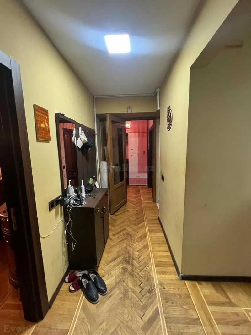 Satılır 2 otaqlı Mənzil Köhnə tikili 80 m² Elmlər Akademiyası m. - şəkil 3