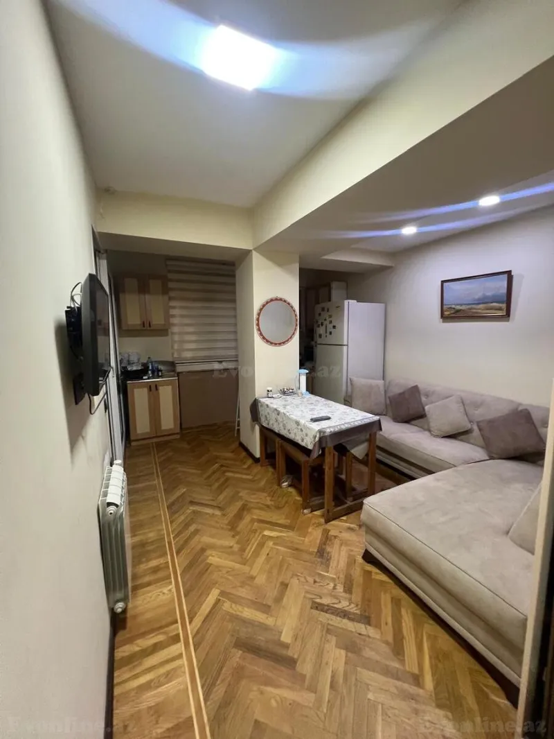 Satılır 2 otaqlı Mənzil Köhnə tikili 80 m² Elmlər Akademiyası m. - şəkil 8