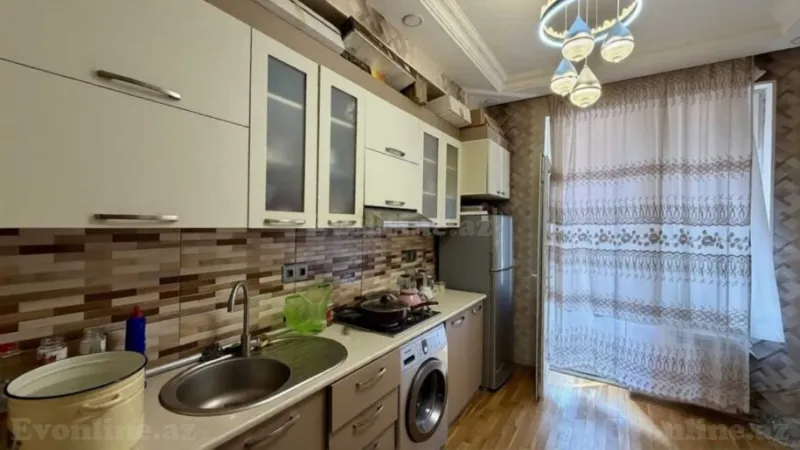 Satılır 2 otaqlı Mənzil Yeni tikili 105 m² Neftçilər m. - şəkil 3