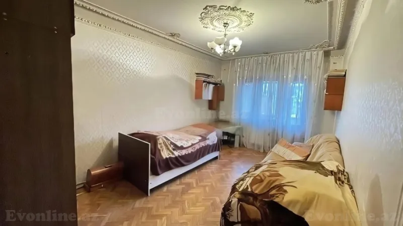 Satılır 5 otaqlı Mənzil Köhnə tikili 130 m² 8-ci mikrorayon - şəkil 3