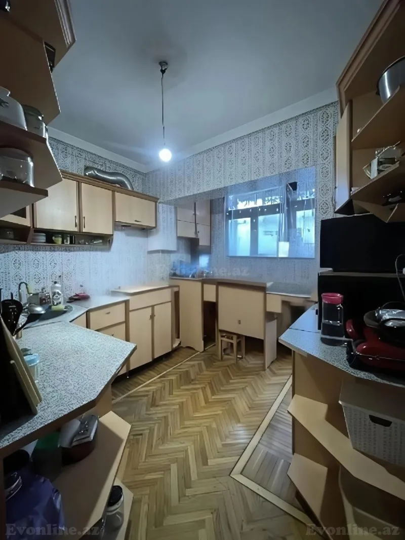 Satılır 5 otaqlı Mənzil Köhnə tikili 130 m² 8-ci mikrorayon - şəkil 5