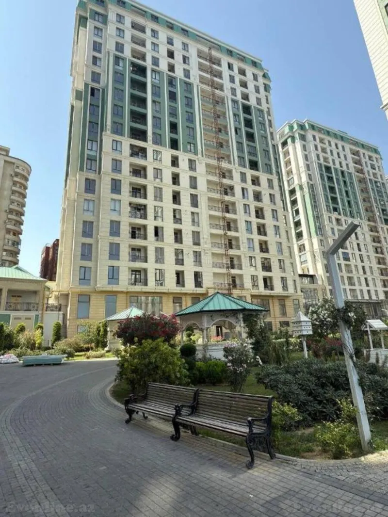 3 otaqlı Mənzil 140 m² Gənclik m. Satılır