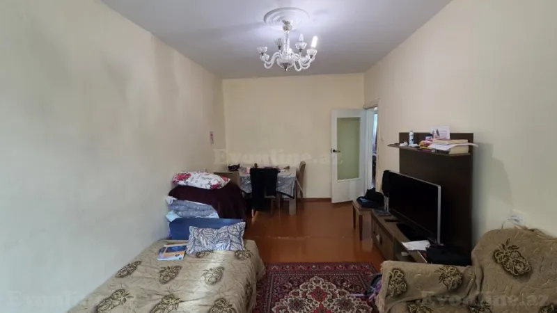 Satılır 2 otaqlı Mənzil Köhnə tikili 65 m² 8-ci mikrorayon - şəkil 2
