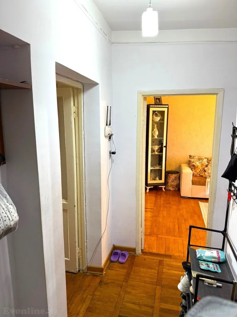 Satılır 3 otaqlı Mənzil Köhnə tikili 70 m² Qara Qarayev m. - şəkil 6