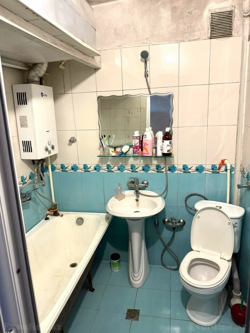 Satılır 3 otaqlı Mənzil Köhnə tikili 70 m² Qara Qarayev m. - şəkil 7