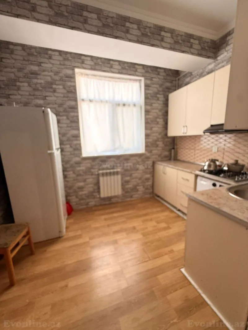 Satılır 2 otaqlı Mənzil Köhnə tikili 58 m² Əhmədli - şəkil 3