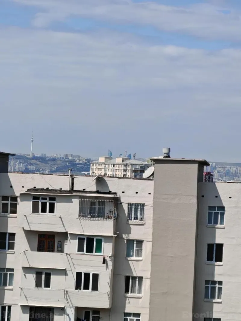 Satılır 2 otaqlı Mənzil Köhnə tikili 65 m² Həzi Aslanov m. - şəkil 13