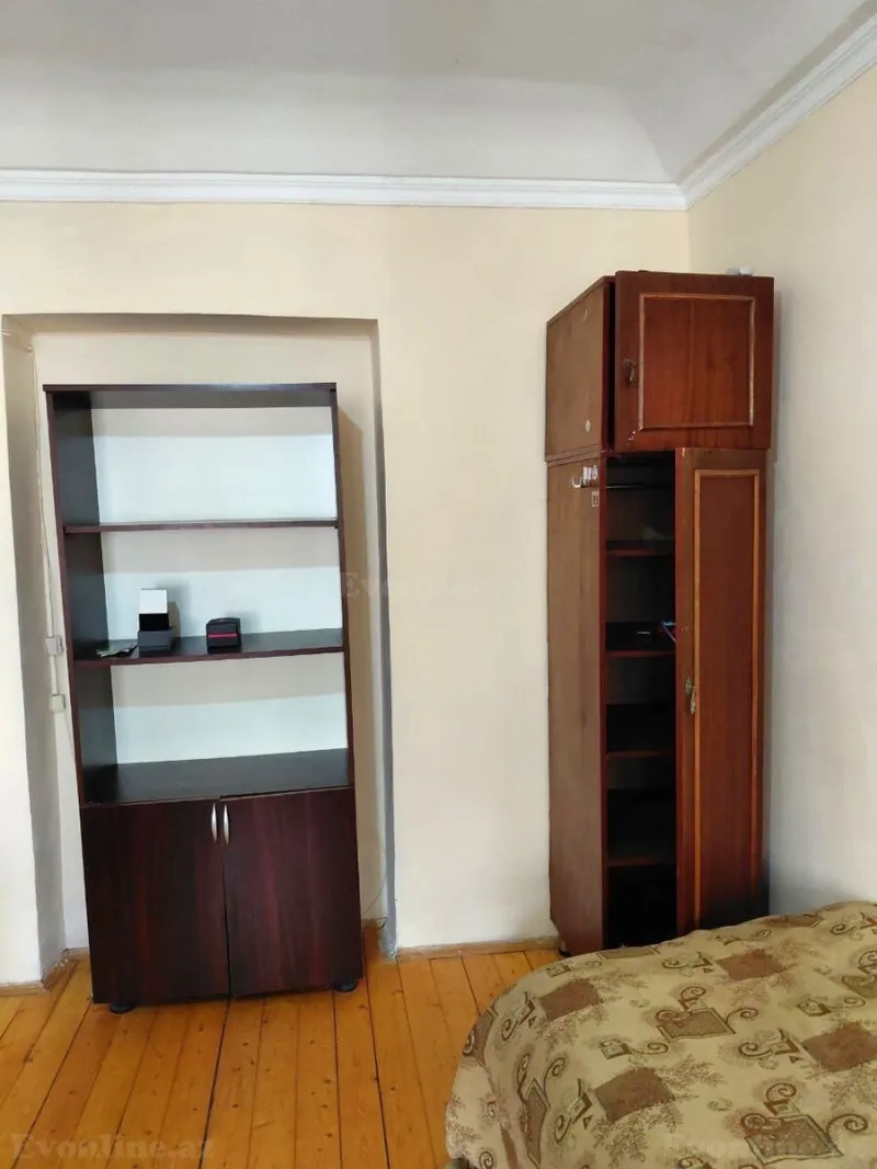 Kirayə verilir 1 otaqlı Mənzil Köhnə tikili 42 m² Neftçilər m. - şəkil 3