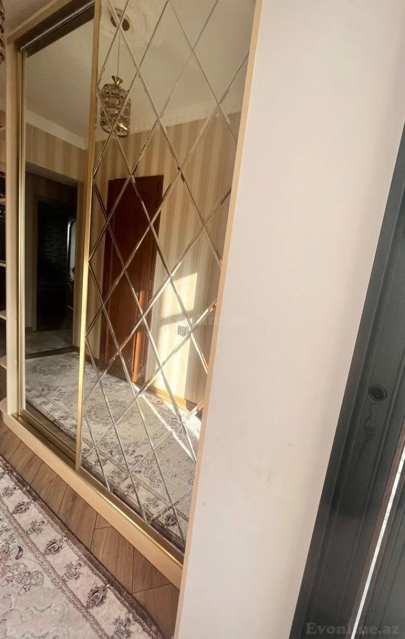 Satılır 3 otaqlı Mənzil Köhnə tikili 80 m² Yasamal - şəkil 2