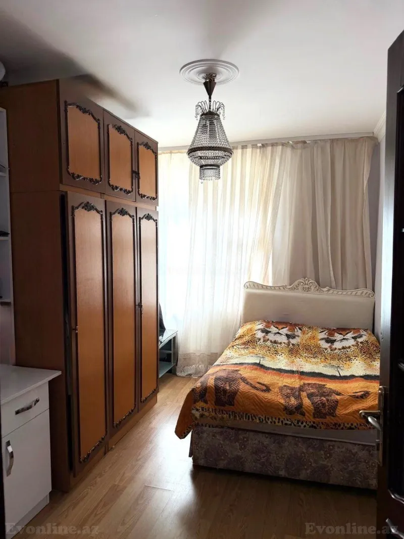Satılır 3 otaqlı Mənzil Köhnə tikili 80 m² Nəsimi r. - şəkil 3