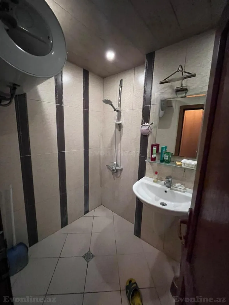 Satılır 2 otaqlı Mənzil Köhnə tikili 60 m² Gənclik m. - şəkil 11