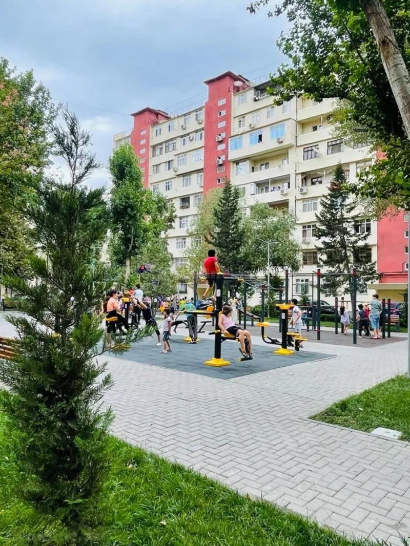 Satılır 4 otaqlı Mənzil Köhnə tikili 110 m² Yeni Yasamal