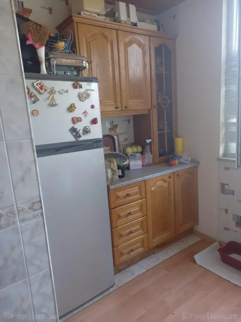 Satılır 3 otaqlı Mənzil Köhnə tikili 80 m² Nizami m. - şəkil 3